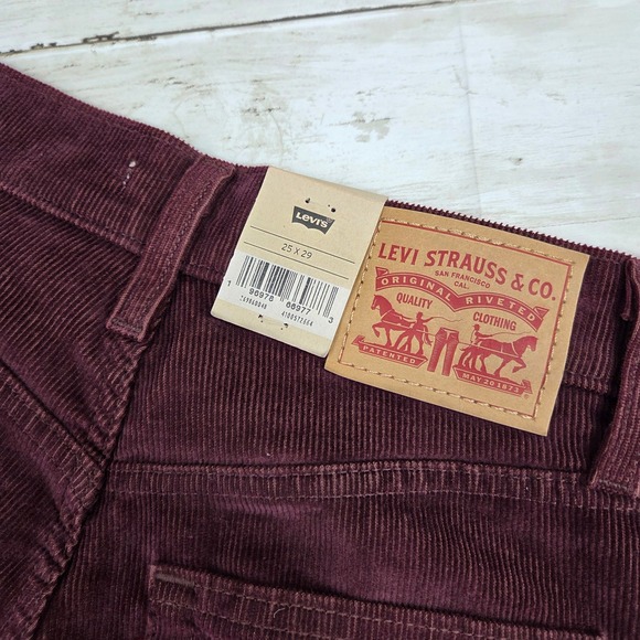 Levi's Corduroy Pants 25x29 Burgundy High Waisted Mom Jeans Tapered Leg NEW - Picture 4 of 14